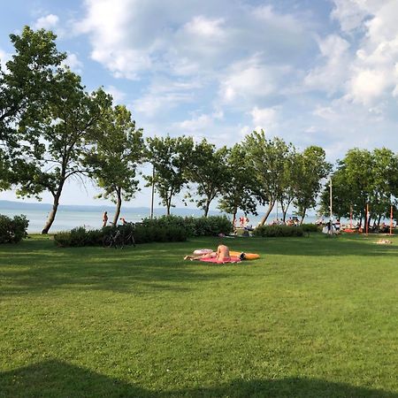 Vadszilva Apartman Balatonoszod Eksteriør billede