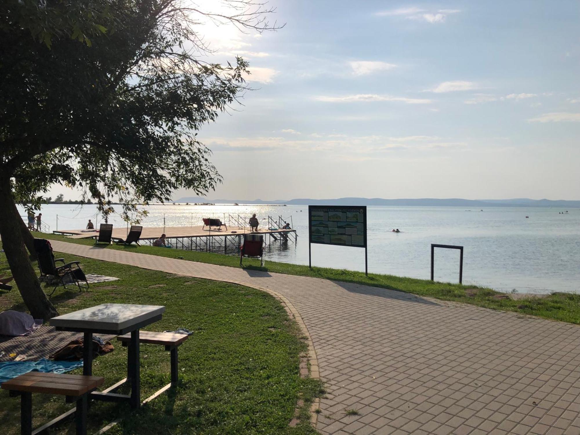 Vadszilva Apartman Balatonoszod Eksteriør billede